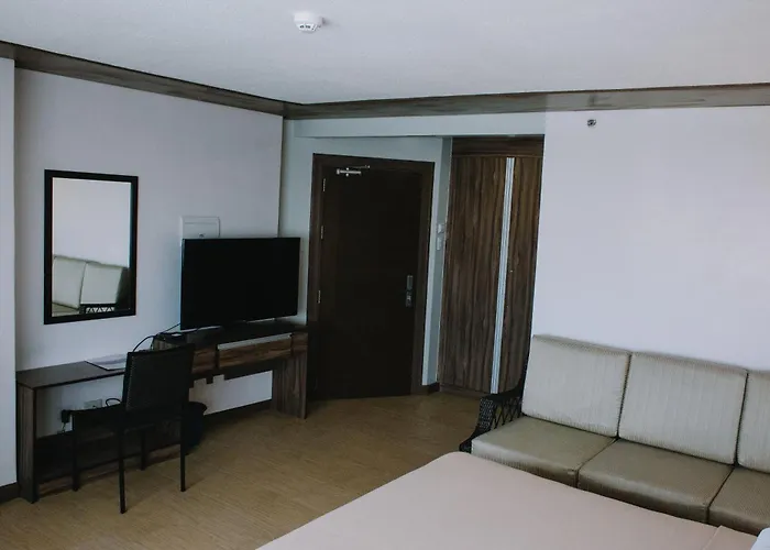 Leope Hotell